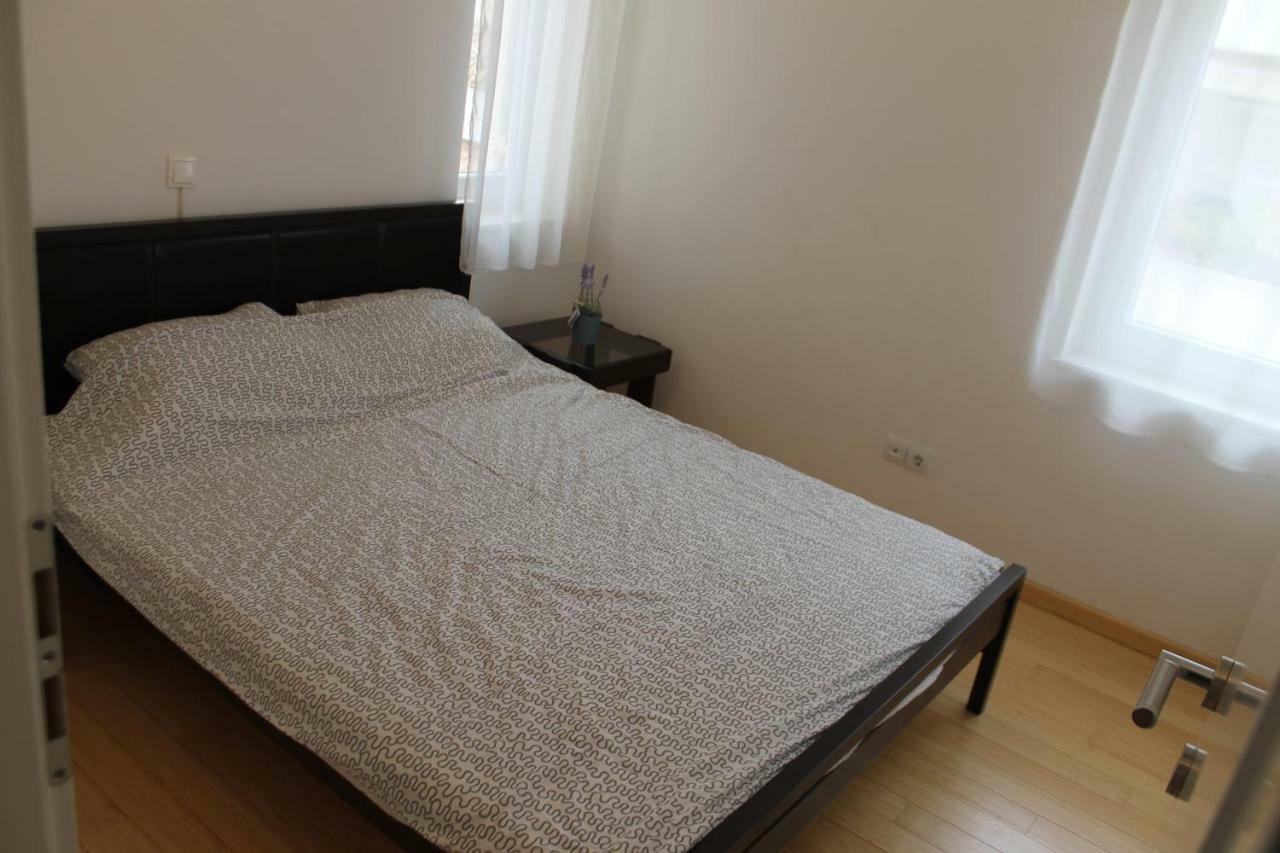 Apartman M&M Stara Novalja Exterior photo
